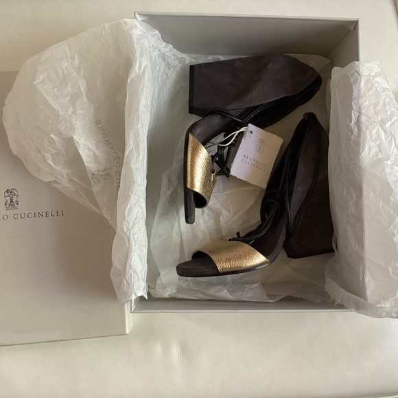 Brunello Cucinelli Mollini Grey Gold Suede 7 - Picture 8 of 10